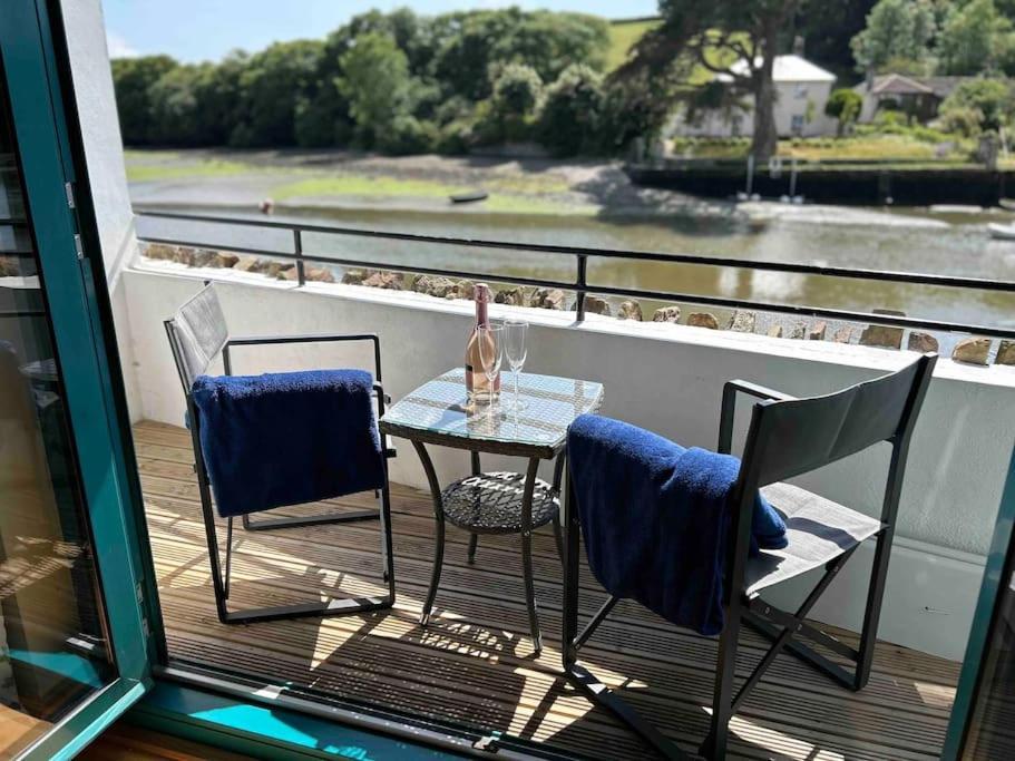Crabshell Quay Waterfront Living In Kingsbridge Apartment Kingsbridge  Exterior photo