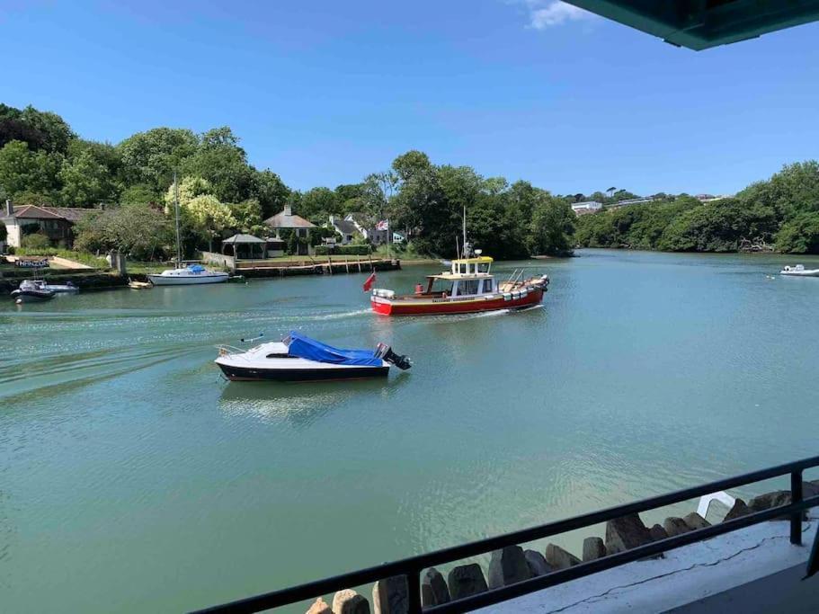 Crabshell Quay Waterfront Living In Kingsbridge Apartment Kingsbridge  Exterior photo